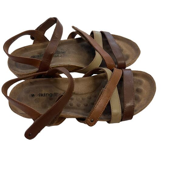 Walking Cradles‎ Women's Size 6M Brown Leather Pool Beach Sandals - Picture 1 of 9